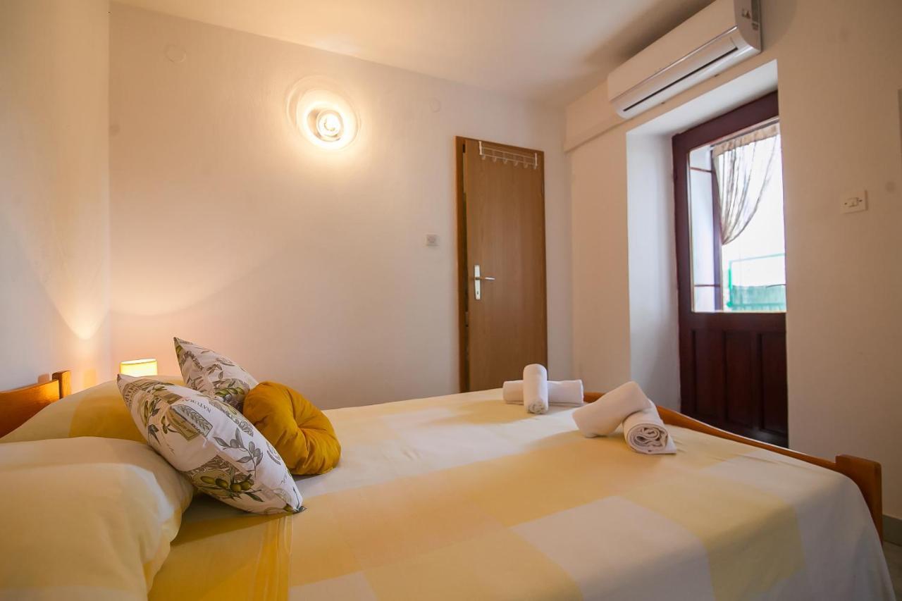 Old Town Accommodation 波尔 外观 照片