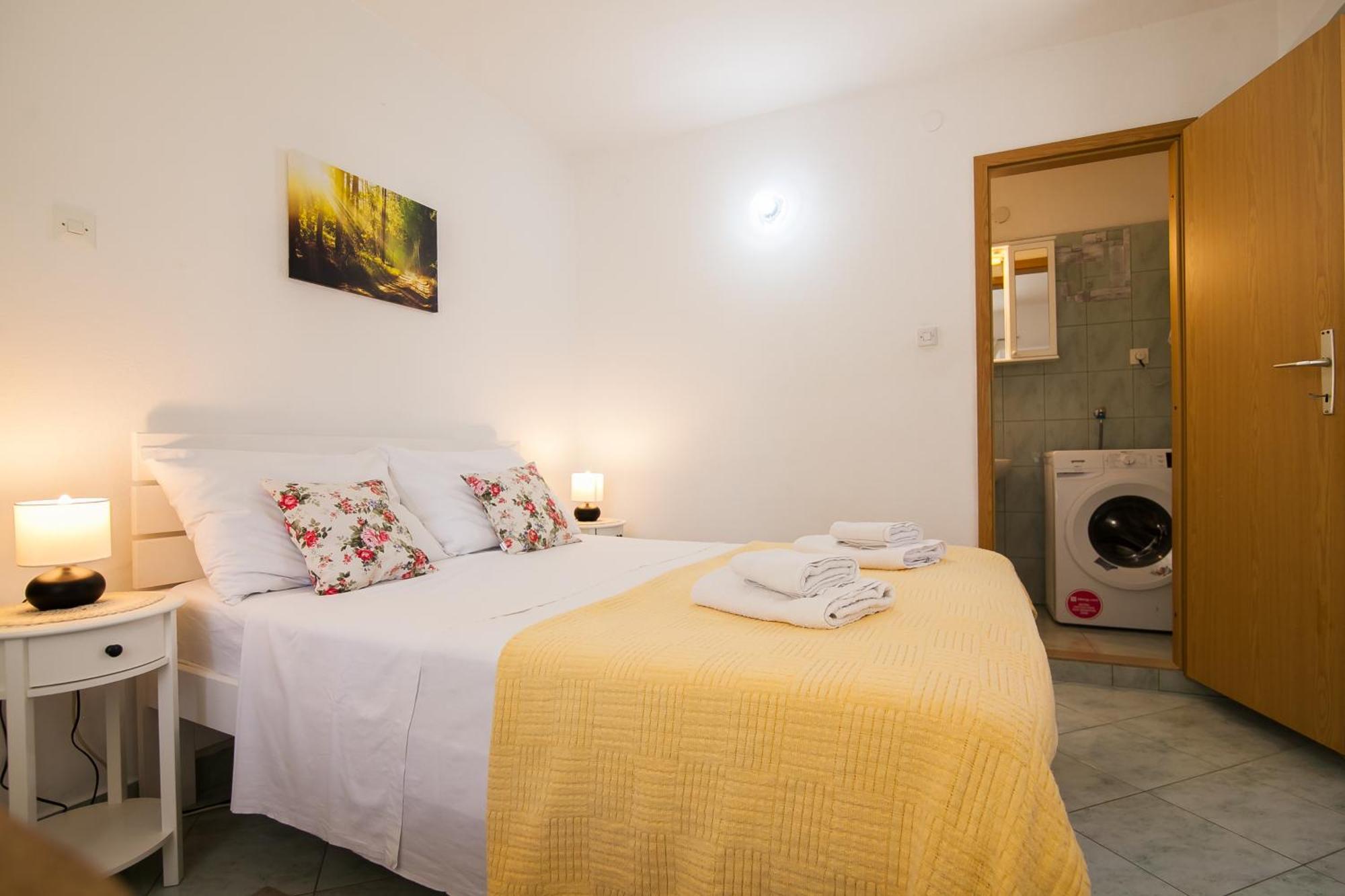 Old Town Accommodation 波尔 外观 照片